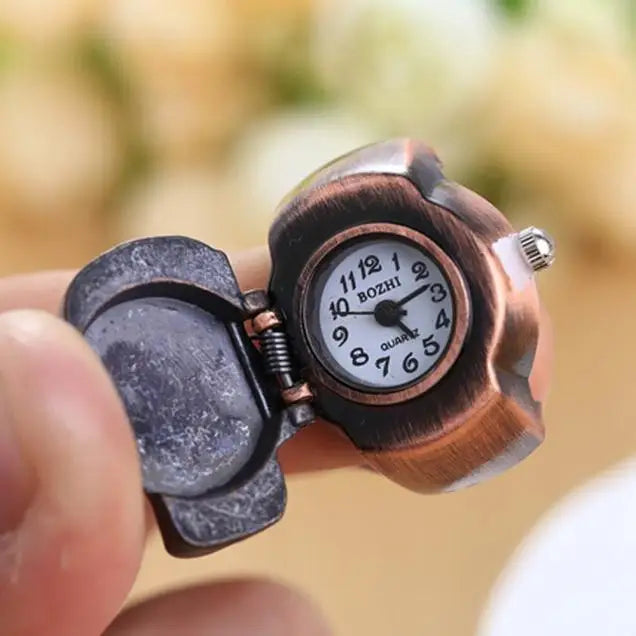 Trend Concept New Personality Men'S Watch Fashion Unisex Retro Vintage Finger Skull Ring Watch Clamshell Watch часы мужские